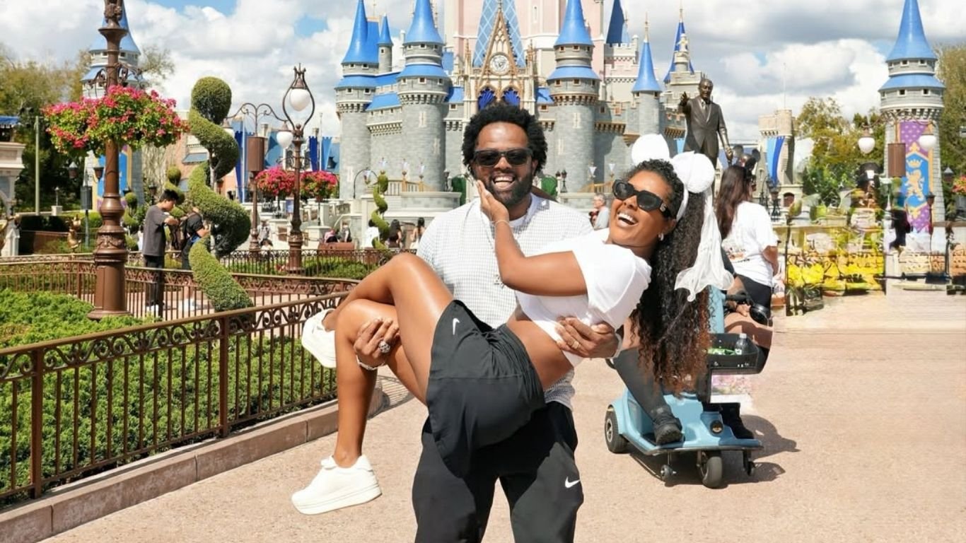 Xande de Pilares fica noivo de Thay Pereira na Disney: “Vem aí o nosso casamento”