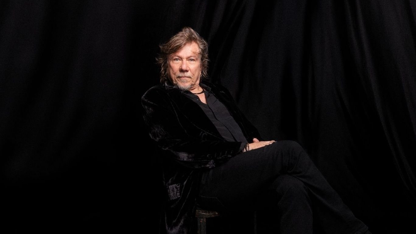 Lenine chega ao Recife em agosto com sua nova turnê ‘Eita’; saiba a data 