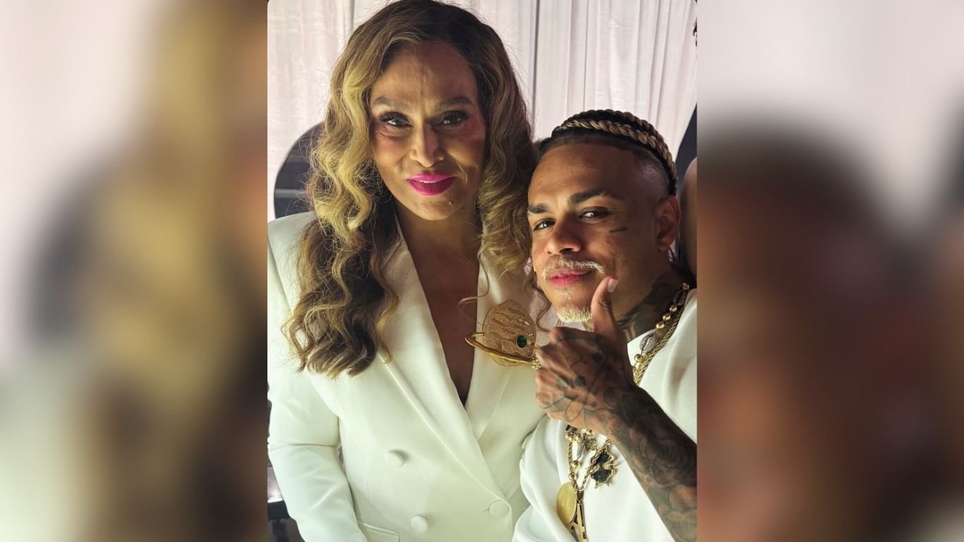 Nos EUA, MC Cabelinho tieta mãe de Beyoncé em evento exclusivo da artista