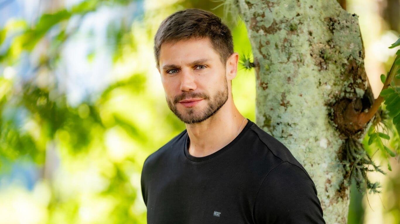 Ex-BBB Jonas Sulzbach se envolve em acidente de trânsito em São Paulo